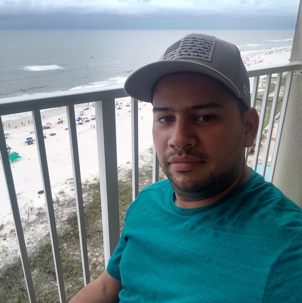 Meet your Posher, Cris